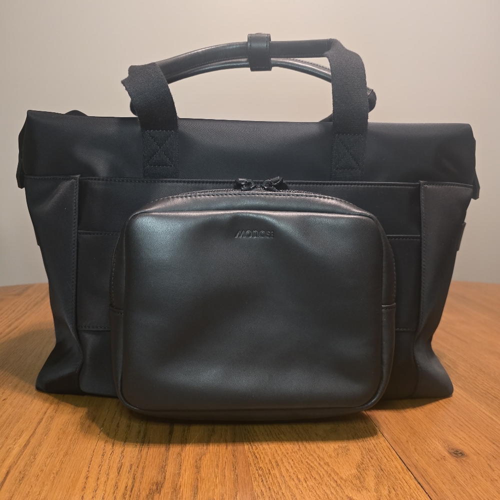 Monos Metro Duffel Black Vegan Leather Travel Bag Quicksnap Water Reaistant - Picture 4 of 16